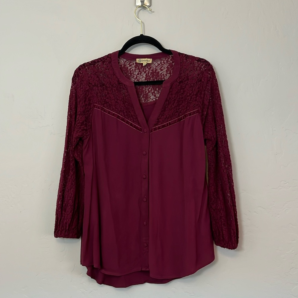 🏜️ 3 for $15 Women’s Democracy blouse